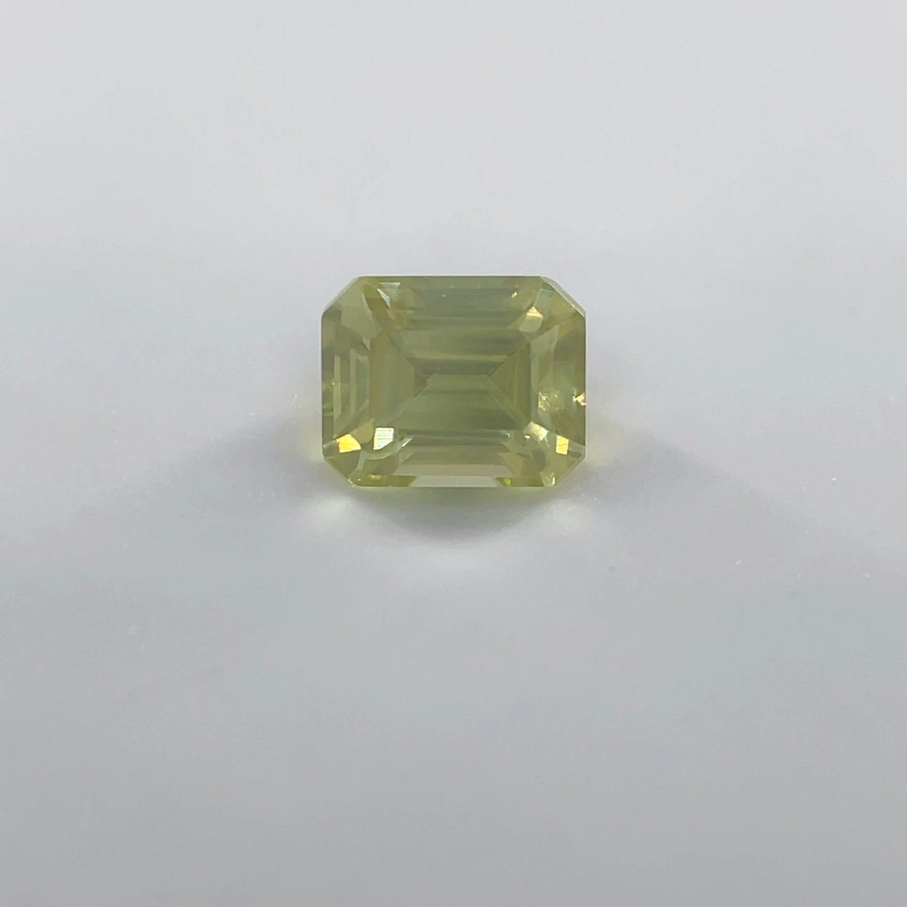 502936 ̎ َ EM 0.57ct