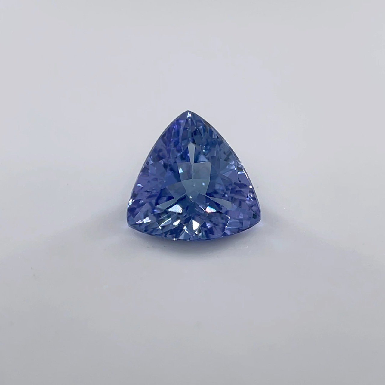 506127 ގ َ TR 1.02ct