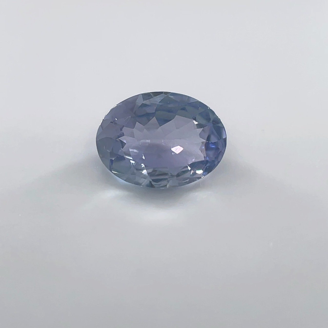 506136 ގ َ OV 1.00ct