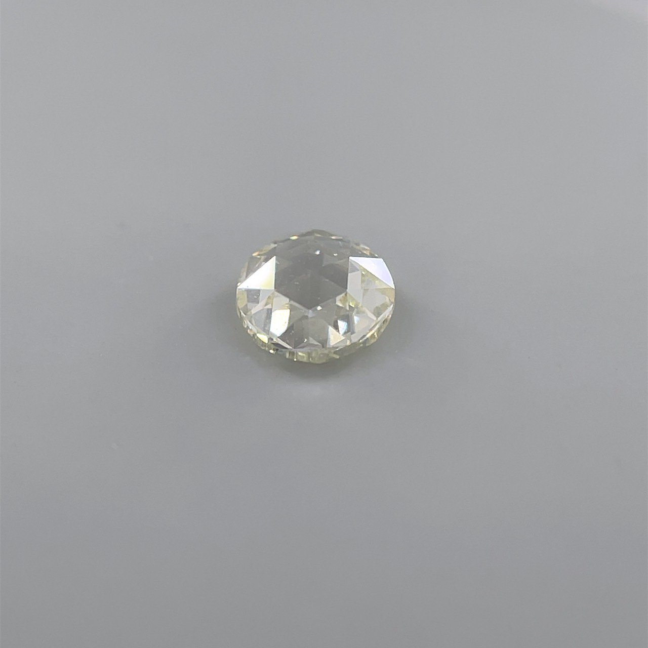 506576 ﾛｰｽﾞｶｯﾄ ﾀﾞｲﾔﾓﾝﾄﾞﾙｰｽ RD 0.400ct M-VVS2 CGLソ付