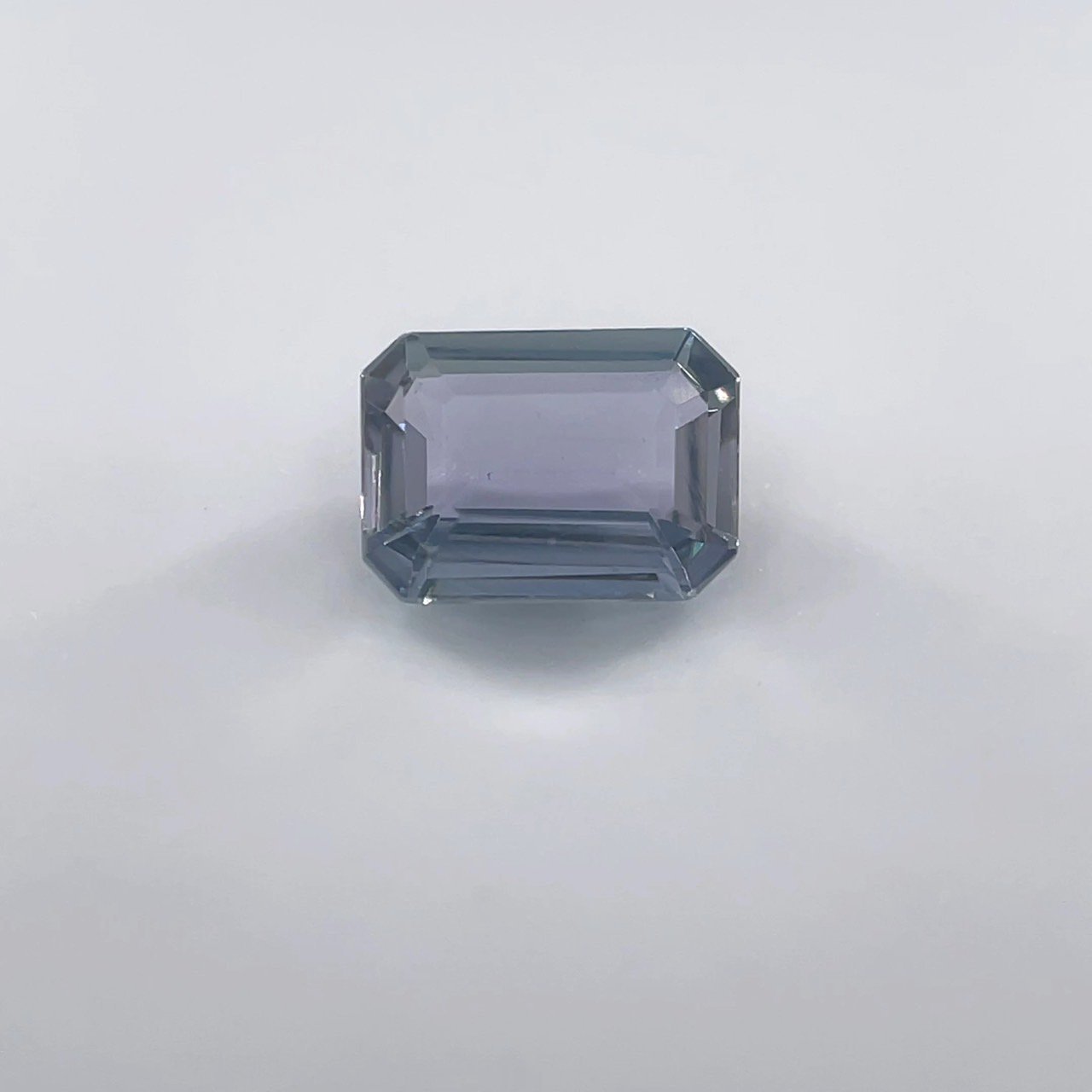 506997 ގ َ EM 1.00ct