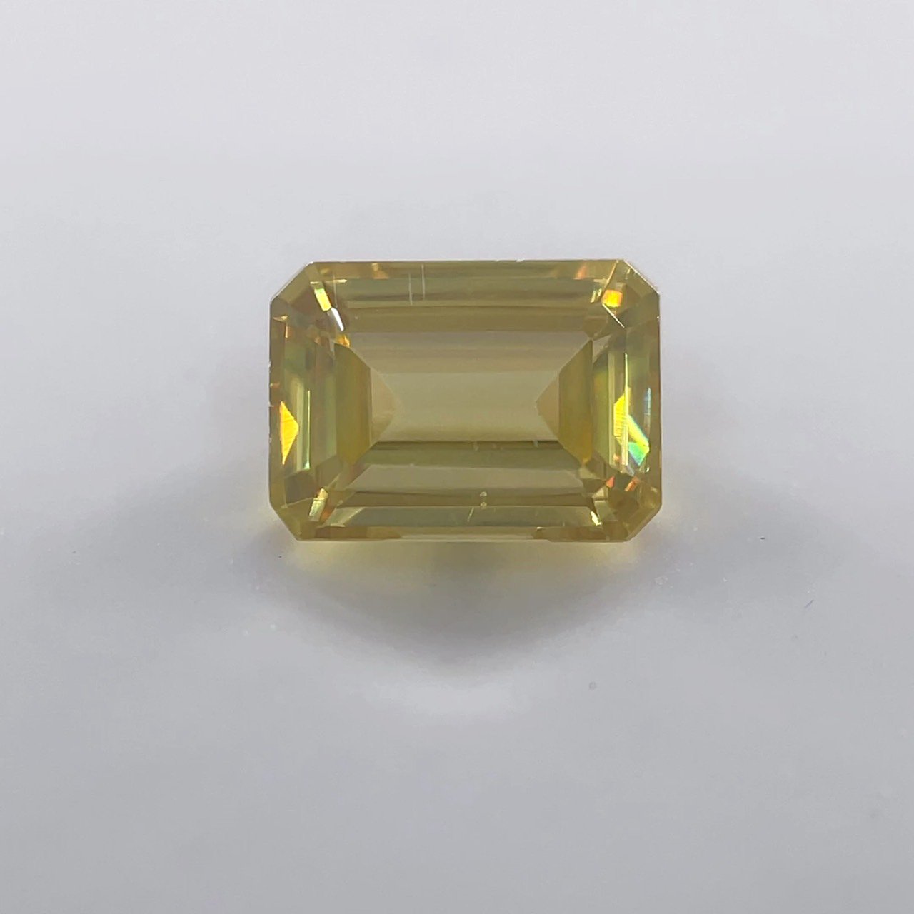 507916 ̎ َ EM 0.98ct 