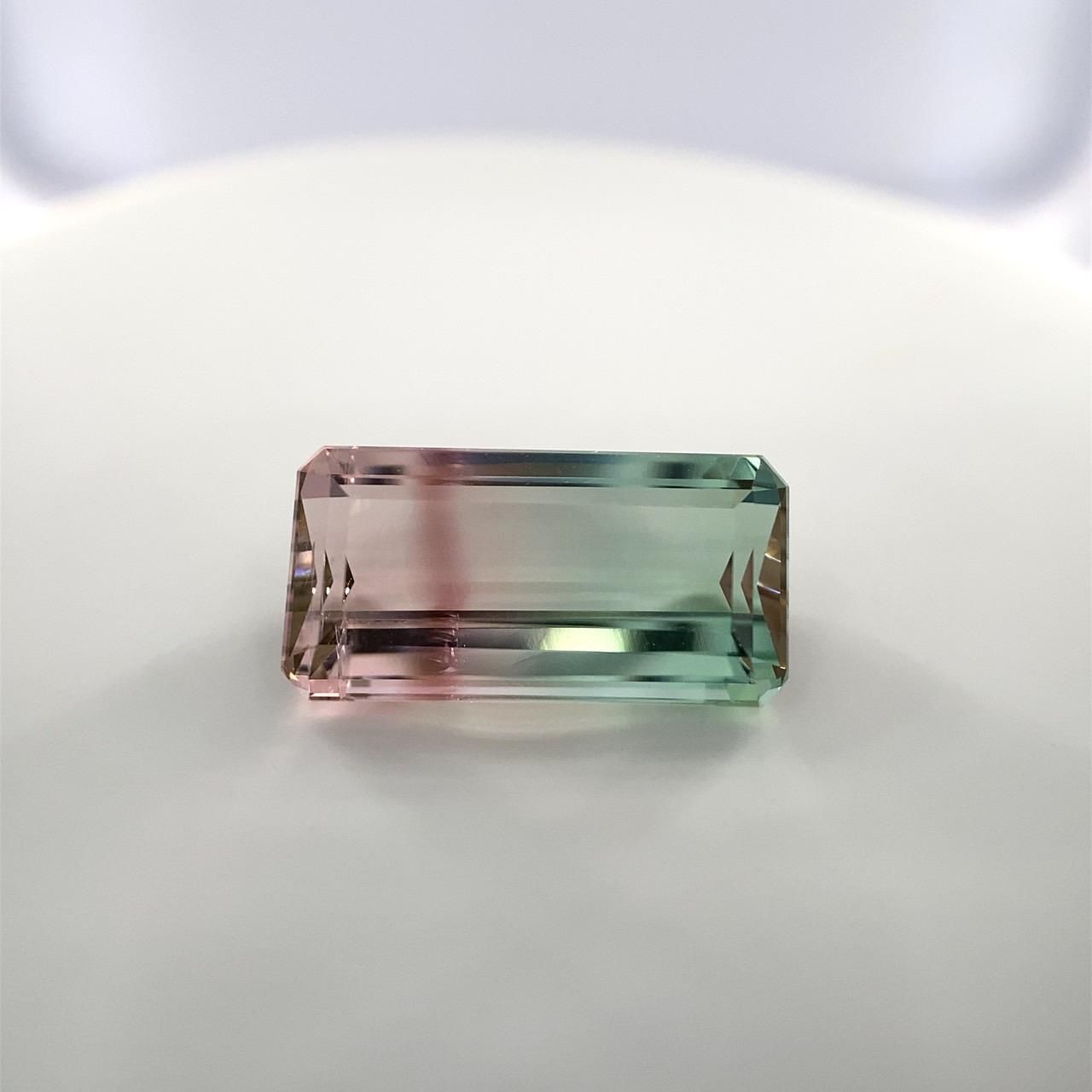 507972 ﾊﾞｲｶﾗｰﾄﾙﾏﾘﾝ ﾙｰｽ EM 5.058ct 日独ソ付 - カピルのお店