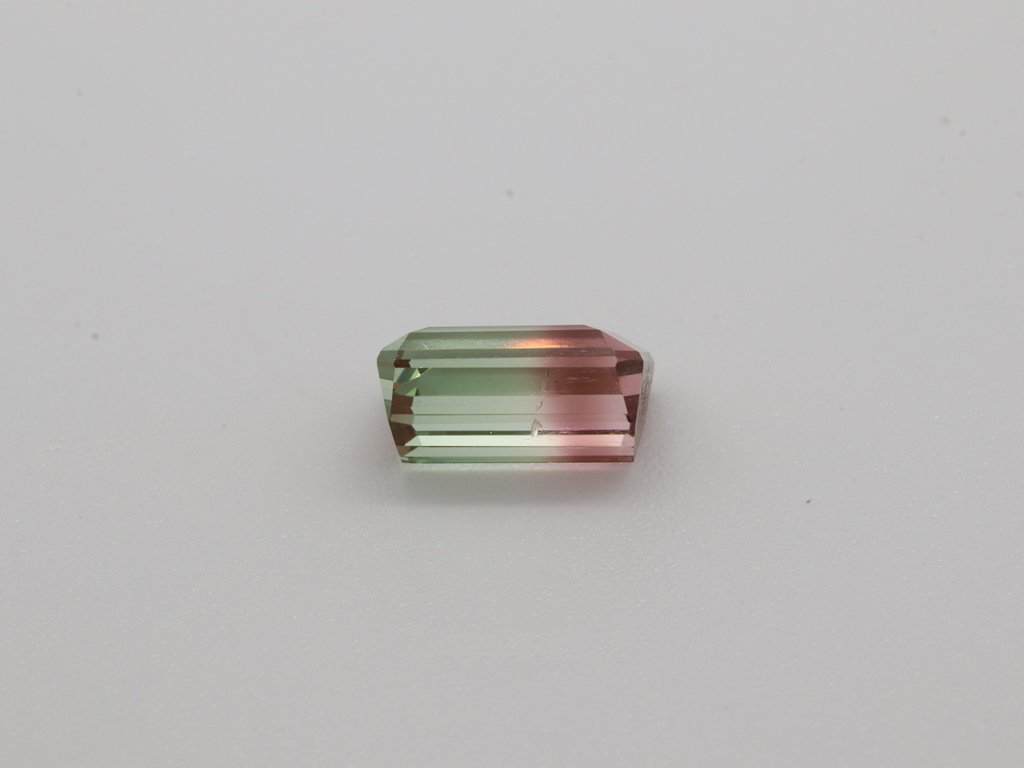 507974 ﾊﾞｲｶﾗｰﾄﾙﾏﾘﾝ ﾙｰｽ EM 2.775ct 日独ソ付 - カピルのお店