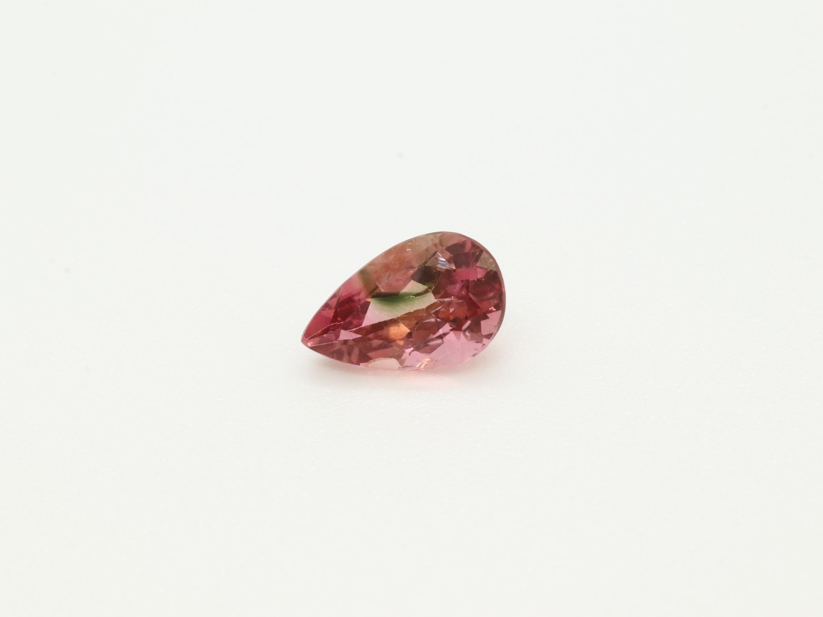 トルマリン ルース (0.427ct)