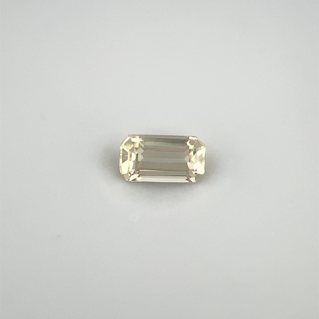 508349 ﾀﾞｲｱｽﾎﾟｱﾙｰｽ EM 0.267ct 日独ソ付 - カピルのお店デルミリオーレ