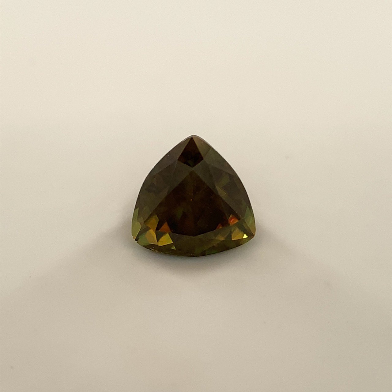 コンドロダイト 0.64ct. | gulatilaw.com