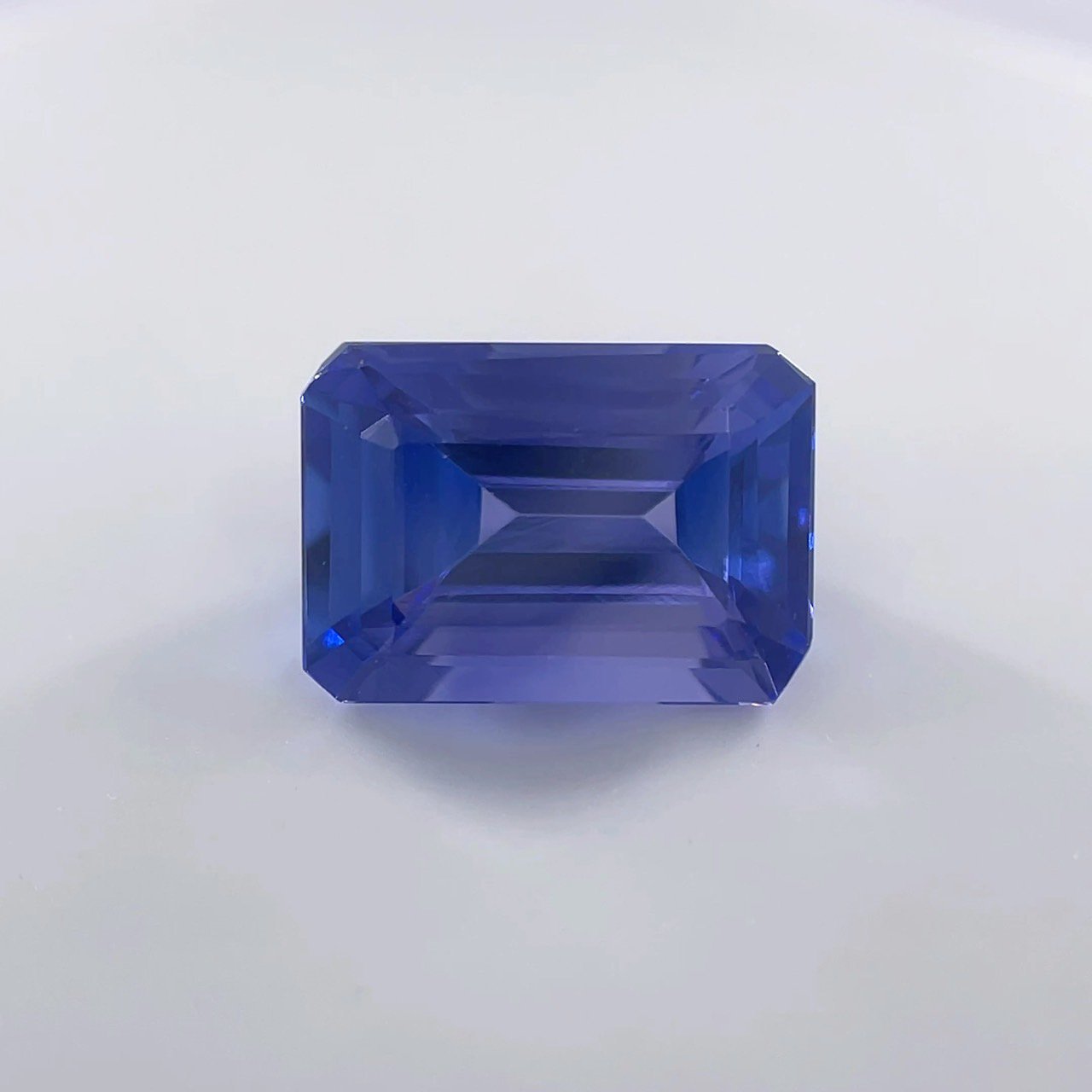 509308 ݎގŎ َ EM 3.08ct