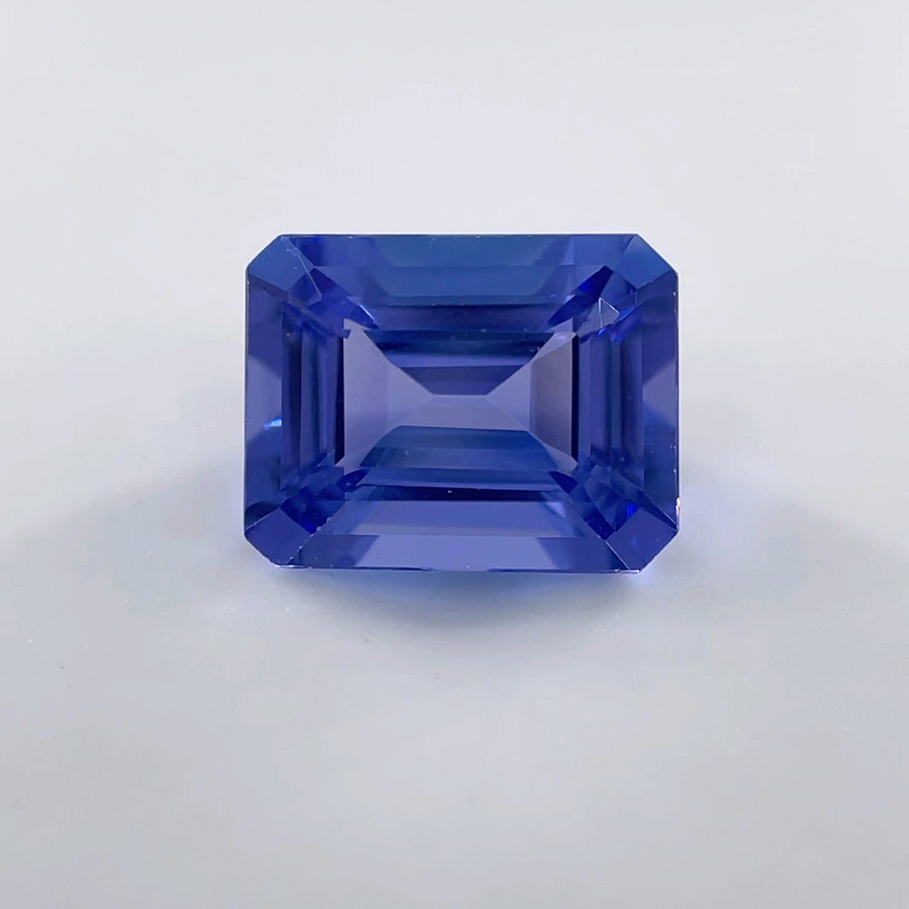 509310 ݎގŎ َ EM 2.68ct