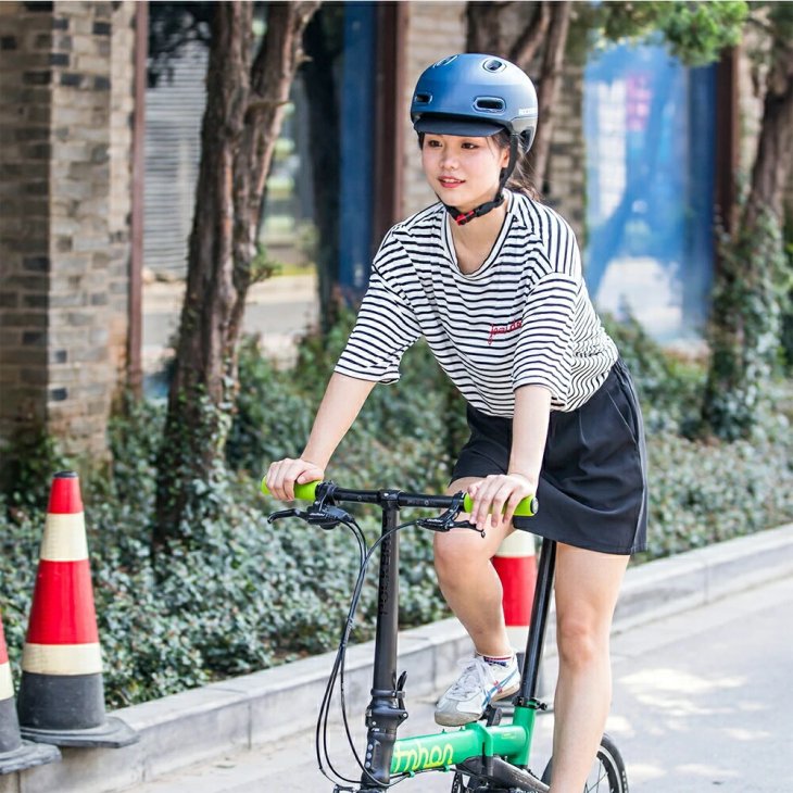 自転車ヘルメット　サイクリングヘルメット　自転車　男女兼用　シンプルヘルメット