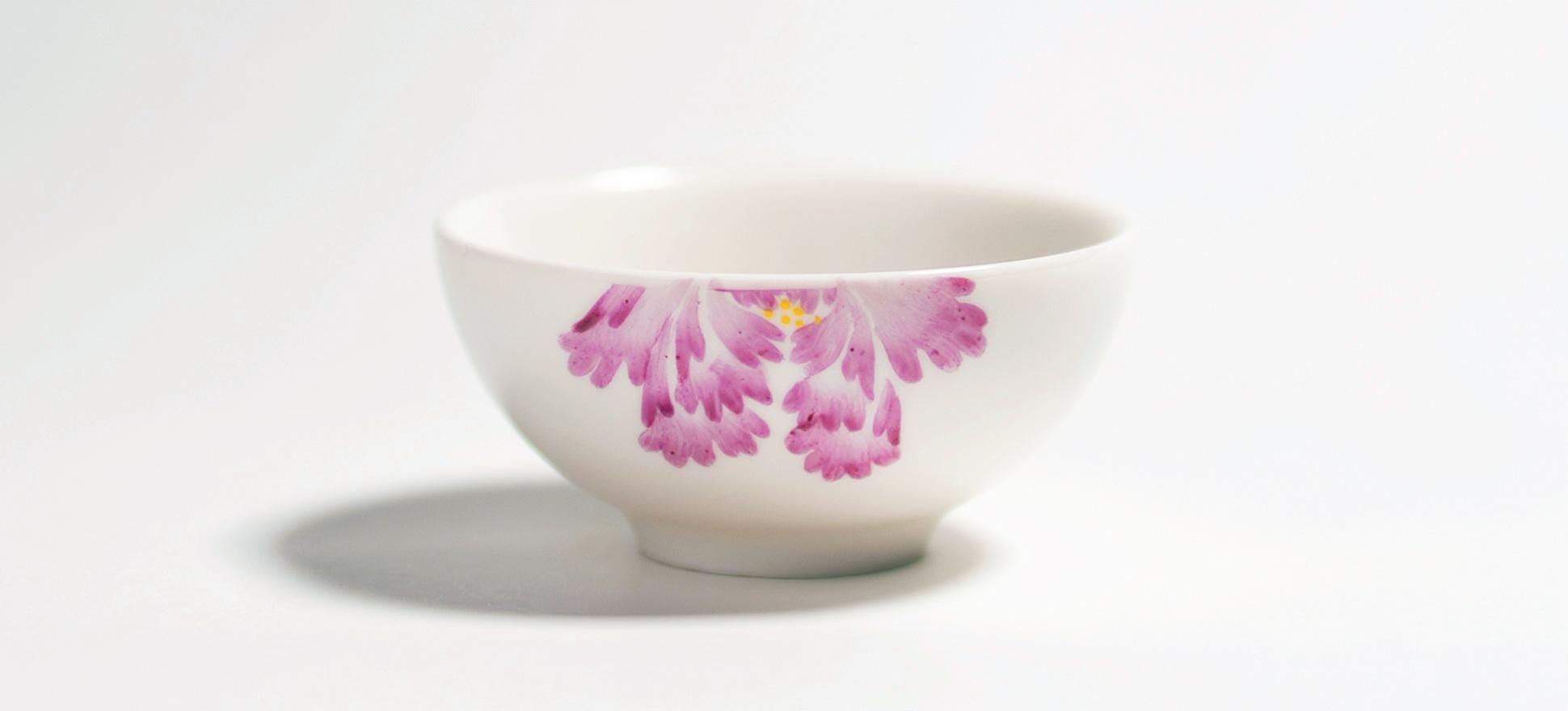 台湾、安達窯の羊脂白釉の茶器です