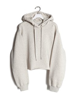 <img class='new_mark_img1' src='https://img.shop-pro.jp/img/new/icons16.gif' style='border:none;display:inline;margin:0px;padding:0px;width:auto;' />Millie Cropped Hoodie