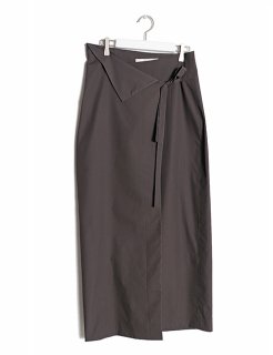 <img class='new_mark_img1' src='https://img.shop-pro.jp/img/new/icons8.gif' style='border:none;display:inline;margin:0px;padding:0px;width:auto;' />Slim Cotton Wrap Skirt