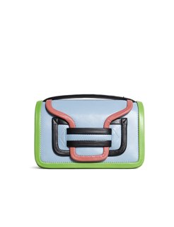 <img class='new_mark_img1' src='https://img.shop-pro.jp/img/new/icons8.gif' style='border:none;display:inline;margin:0px;padding:0px;width:auto;' />Alpha Hand Bag