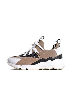 <img class='new_mark_img1' src='https://img.shop-pro.jp/img/new/icons8.gif' style='border:none;display:inline;margin:0px;padding:0px;width:auto;' />Suede Trek Comet Sneakers