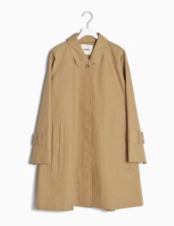 <img class='new_mark_img1' src='https://img.shop-pro.jp/img/new/icons8.gif' style='border:none;display:inline;margin:0px;padding:0px;width:auto;' />CERNE Structured Repurposed Trench Coat