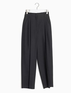 <img class='new_mark_img1' src='https://img.shop-pro.jp/img/new/icons8.gif' style='border:none;display:inline;margin:0px;padding:0px;width:auto;' />High Waist Tuck Trousers