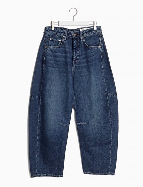 <img class='new_mark_img1' src='https://img.shop-pro.jp/img/new/icons8.gif' style='border:none;display:inline;margin:0px;padding:0px;width:auto;' />THE CHARLIE High-Rise Barrel Jeans