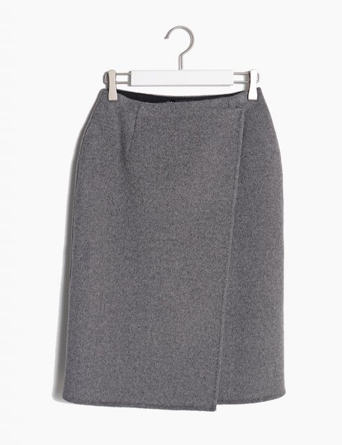 <img class='new_mark_img1' src='https://img.shop-pro.jp/img/new/icons8.gif' style='border:none;display:inline;margin:0px;padding:0px;width:auto;' />Macha Wrap Skirt