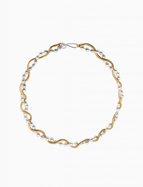 <img class='new_mark_img1' src='https://img.shop-pro.jp/img/new/icons8.gif' style='border:none;display:inline;margin:0px;padding:0px;width:auto;' />Gold Silver Twist Necklace