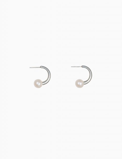 <img class='new_mark_img1' src='https://img.shop-pro.jp/img/new/icons8.gif' style='border:none;display:inline;margin:0px;padding:0px;width:auto;' />Pearl Hoops