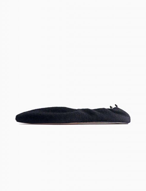 <img class='new_mark_img1' src='https://img.shop-pro.jp/img/new/icons8.gif' style='border:none;display:inline;margin:0px;padding:0px;width:auto;' />Wool Sock Shoes