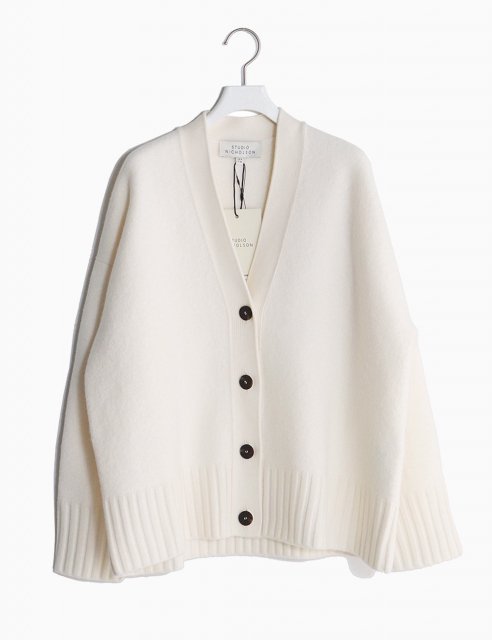 <img class='new_mark_img1' src='https://img.shop-pro.jp/img/new/icons8.gif' style='border:none;display:inline;margin:0px;padding:0px;width:auto;' />SAKE Boiled Wool Cardigan