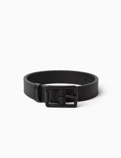 <img class='new_mark_img1' src='https://img.shop-pro.jp/img/new/icons8.gif' style='border:none;display:inline;margin:0px;padding:0px;width:auto;' />Leather Belt