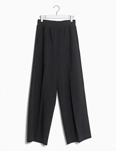 <img class='new_mark_img1' src='https://img.shop-pro.jp/img/new/icons8.gif' style='border:none;display:inline;margin:0px;padding:0px;width:auto;' />LAY2 Drawstring Trouser