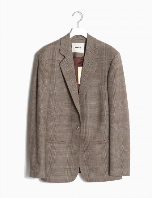 <img class='new_mark_img1' src='https://img.shop-pro.jp/img/new/icons8.gif' style='border:none;display:inline;margin:0px;padding:0px;width:auto;' />MERCEDES Classic checkered Blazer