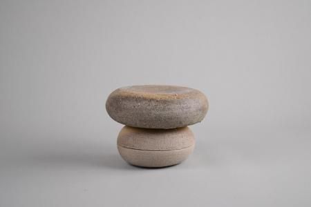 壷田和宏・亜矢 黒原土炭化焼〆皿 壷田和宏・亜矢 / 黒原土炭化焼き〆皿 2 | 黄魚オンラインショップ