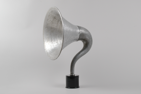 MAISON GRAIN D'AILE - Horn Speaker no.11
