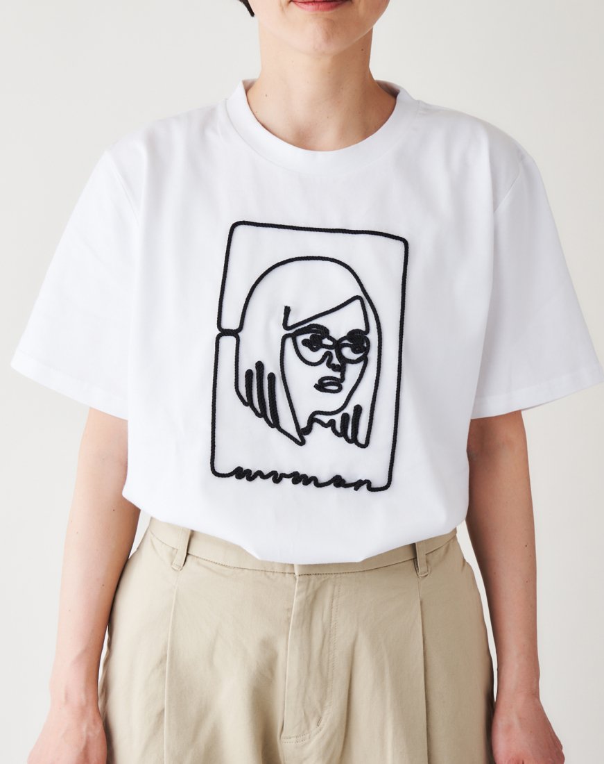 WOMAN Tシャツ