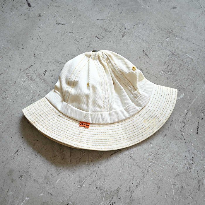 Levi's WHITE DENIM BUCKET HAT(NON -WASHED/MINT)