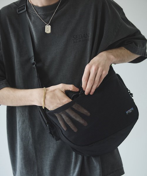 SEDAN ALL-PURPOSE / MESH SHOULDER BAG | メッシュデザインで多機能なショルダーバッグ - CHANTILLY-2F