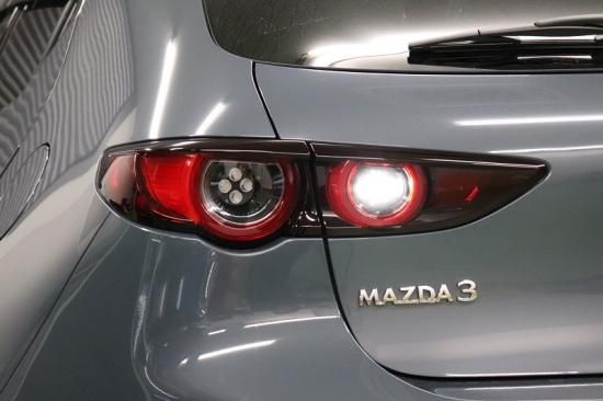 MAZDA3 テールバックフィルム - 長野県松本市のカーセキュリティ専門店