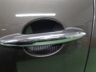 BMWミニ　ドアハンドル傷防止シート