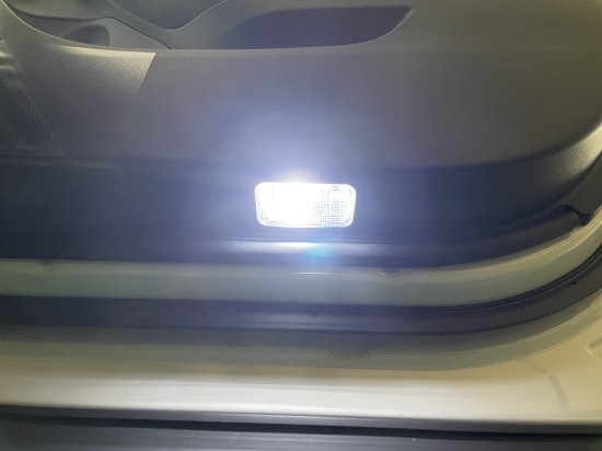 フォレスターSK-D型専用 LEDルームランプセット - 長野県松本市のカーセキュリティ専門店 AQUA ／オンラインショップ