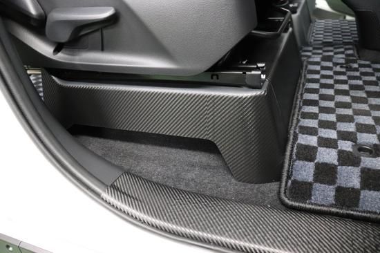 ヴォクシー90系 シートレールカバー傷防止シート運転席側Ver2