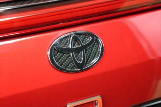 クラウンエステート リアエンブレムインナーシート