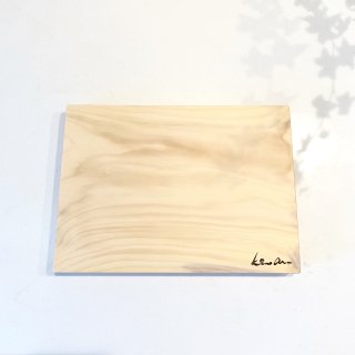 銀杏のまな板・中(30�×21�  厚さ3cm）