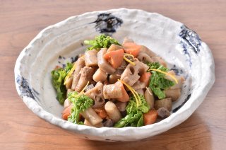 日乃本食産の第二工場で世界基準を満たすハラール和惣菜の製造。