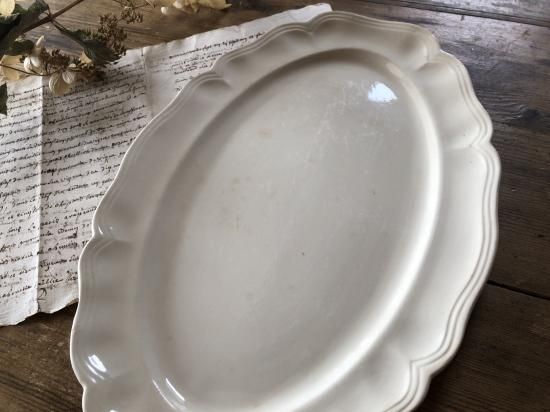 フランスアンティーク　サルグミンヌ　花リムオーバル アンティーク Sarreguemines（サルグミンヌ） 花リムデザインの