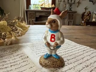 英国イングランド/ロイヤルドルトン(ROYAL DOULTON)バニキンズシリーズ「ASTRO BUNNYKINS Rocket Man」/管理番号F919/3