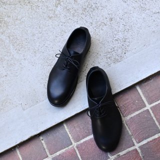 <img class='new_mark_img1' src='https://img.shop-pro.jp/img/new/icons1.gif' style='border:none;display:inline;margin:0px;padding:0px;width:auto;' />YOKO SAKAMOTO 23AW DERBY SHOES / BLACK