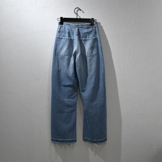 CONP 24SS Ripped Detail Jeans 破れたジーンズ