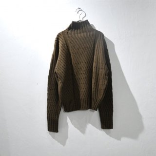 <img class='new_mark_img1' src='https://img.shop-pro.jp/img/new/icons1.gif' style='border:none;display:inline;margin:0px;padding:0px;width:auto;' />ONICA Airy-Cotton Turtleneck Jumper 