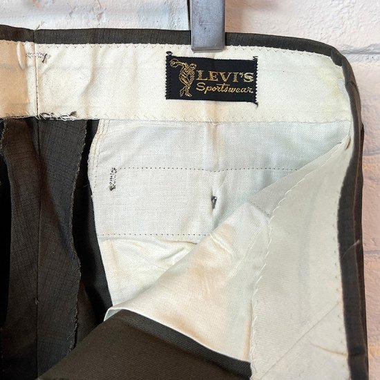 DEAD STOCK デッドストック  “VINTAGE LEVI'S Sportswear Tappered