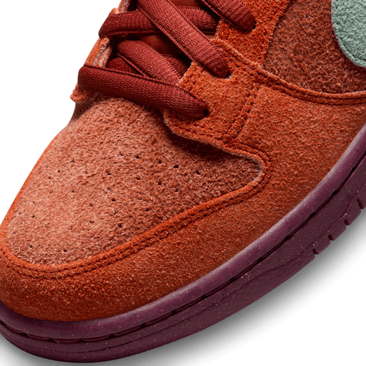 <img class='new_mark_img1' src='https://img.shop-pro.jp/img/new/icons20.gif' style='border:none;display:inline;margin:0px;padding:0px;width:auto;' />NIKE SB DUNK LOW PRO DV5429-601