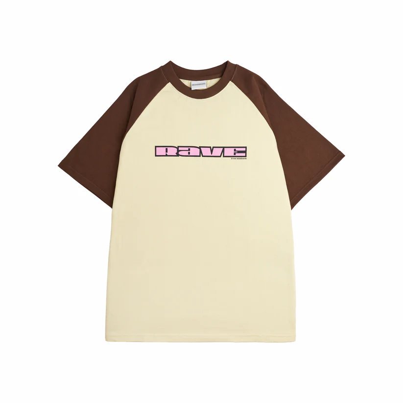 <img class='new_mark_img1' src='https://img.shop-pro.jp/img/new/icons5.gif' style='border:none;display:inline;margin:0px;padding:0px;width:auto;' />RAVE SKATEBOARDS FRIDAYRAGLAN TEE
